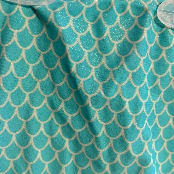 Mermaid tail swimsuit with tulle ruffles and shine - Picture 3 of 5